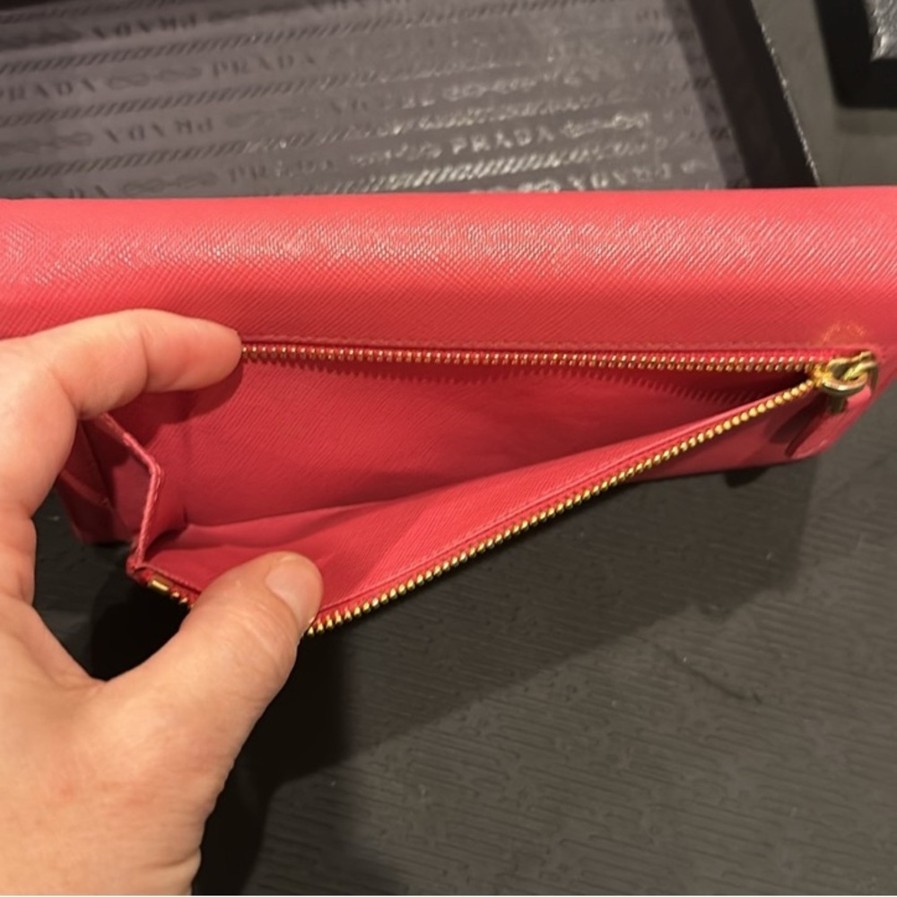 EUC Like New! Coral Pink/Peiona PRADA Saffiano Long Wallet - Picture 10 of 10